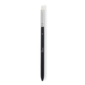 Product Dior Backstage Small Eyeshadow Blending Brush N°22 base image
