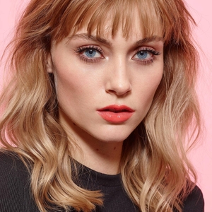 Rouge Signature Υγρό Plumping Gloss Κραγιόν 7ml