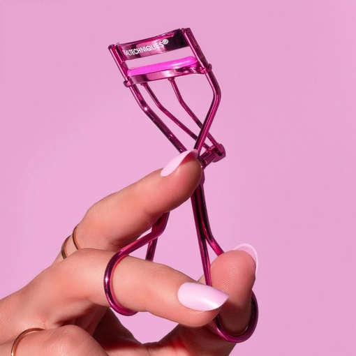 Product Miracle Eyelash Curler base image
