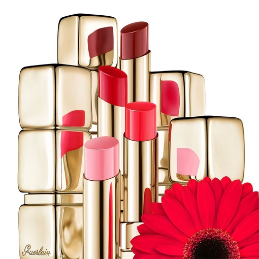 Product KissKiss Shine Bloom - 95% Naturally-Derived Ingredients - Shine Lipstick 3.2g base image