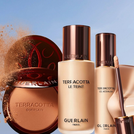 Product Terracotta Concealer Natural Perfection Concealer - 24h Wear No-Transfer - 95% Naturally-Derived Ingredients 11.5ml base image