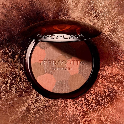 Product Terracotta Light The Sun-Kissed Healthy Glow Powder - 96% Naturally-Derived Ingredients - Refill 10g base image