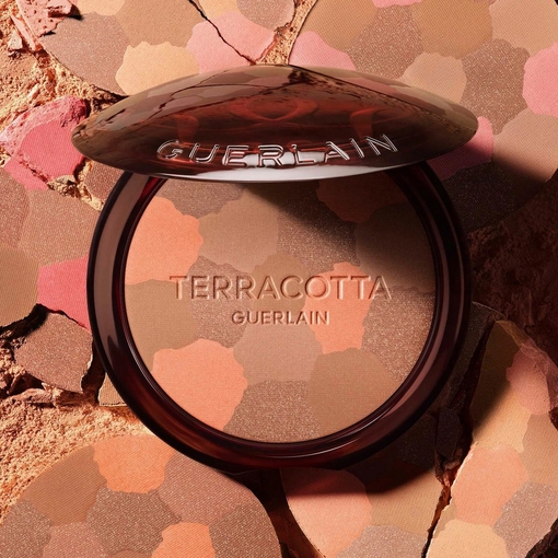 Product Terracotta Light The Sun-Kissed Healthy Glow Powder - 96% Naturally-Derived Ingredients - Refill 10g base image