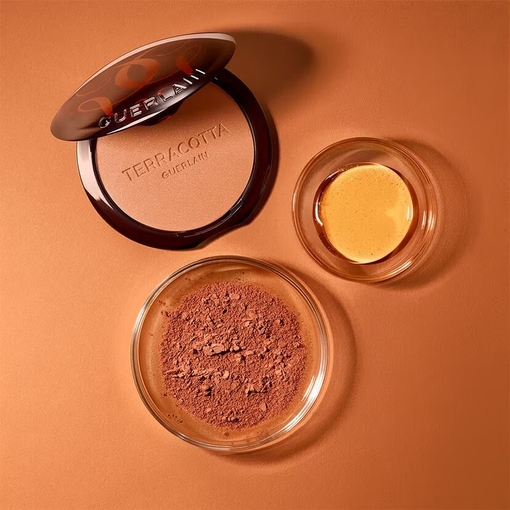 Product Terracotta The Bronzing Powder - Naturally-Derived Pigments & Luminescent Shimmers - 8.5gr base image