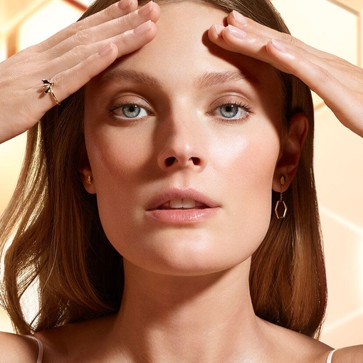 Product Abeille Royale UV Skin Defense SPF50 50ml base image