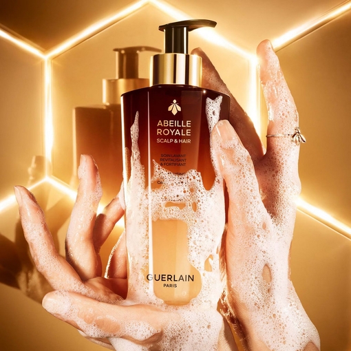 Product Abeille Royale Scalp & Hair Revitalising & Fortifying Care Shampoo 290ml base image