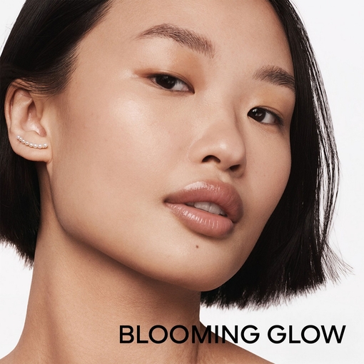 Product Météorites Blooming Glow Light-Revealing Pearls of Powder - Limited Edition 20g base image