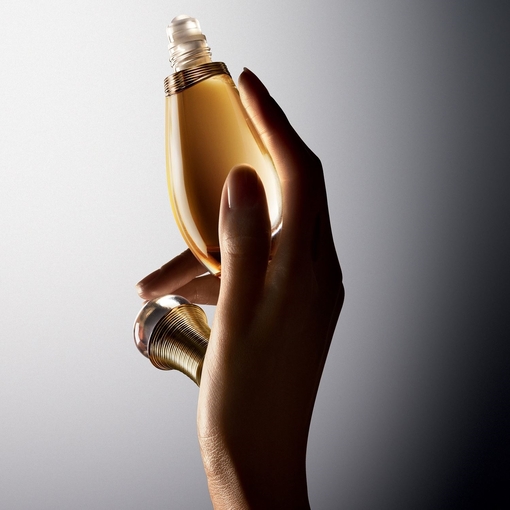 Product J' Adore Infinissime Eau De Parfum Roller Pearl 20ml base image