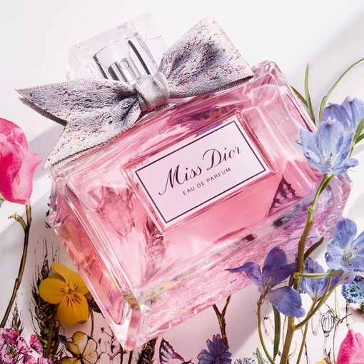 Product Miss Dior Eau De Parfum 150ml base image