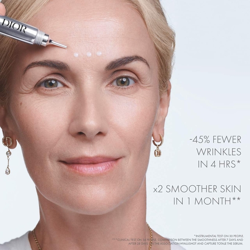 Product Capture Totale Hyalushot Wrinkle Corrector 15ml base image