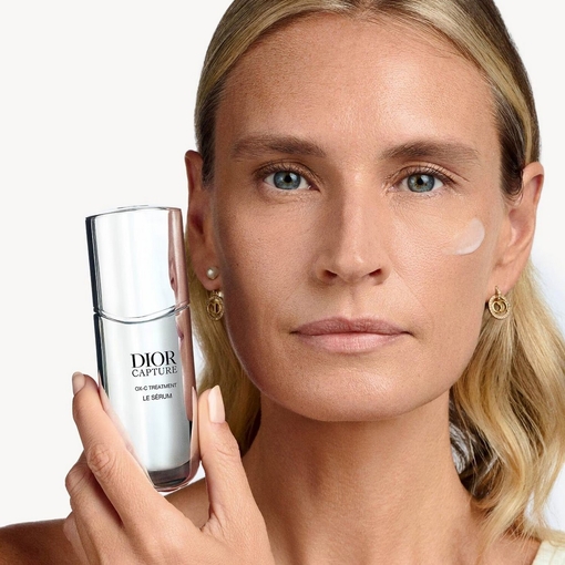 Product Dior Capture Le Sérum - OX-C Treatment - High-Performance Age-Defying Correction - Wrinkles & Firmness 75ml base image