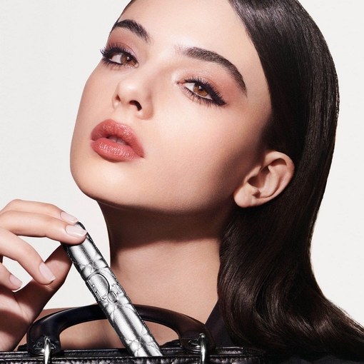 Product Diorshow Overvolume Waterproof - 24h Extreme Volume - Fanned-Out Definition - Lash-by-Lash Mascara - 090 Overblack 7.4ml base image