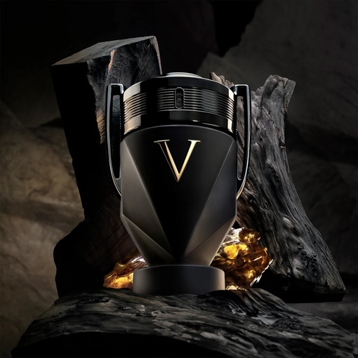 Product Invictus Victory Absolu Parfum Intense 200ml base image