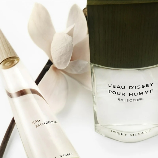 Product L' Eau D' Issey Eau & Magnolia Eau De Toilette Intense 100ml base image