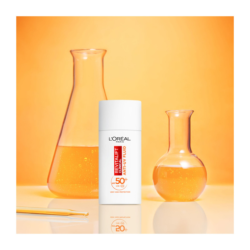 Product Revitalift Clinical Vitamin C Καθημερινή Κρέμα Προστασίας Με UV SPF50+ 50ml base image