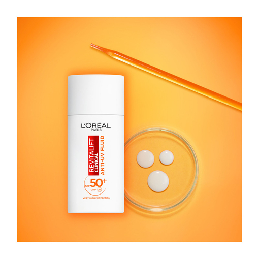 Product Revitalift Clinical Vitamin C Καθημερινή Κρέμα Προστασίας Με UV SPF50+ 50ml base image