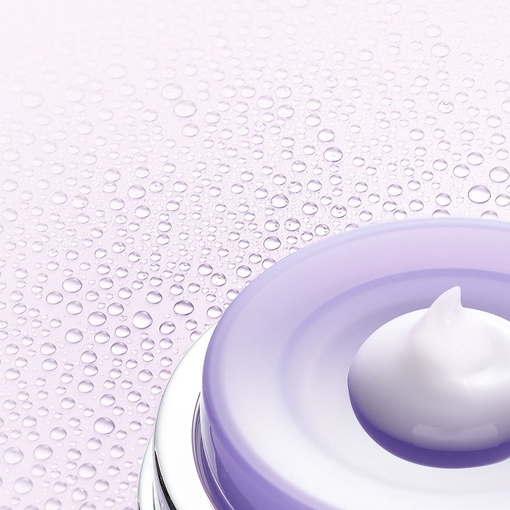 Product Revitalift Filler Water Cream Day 50ml base image