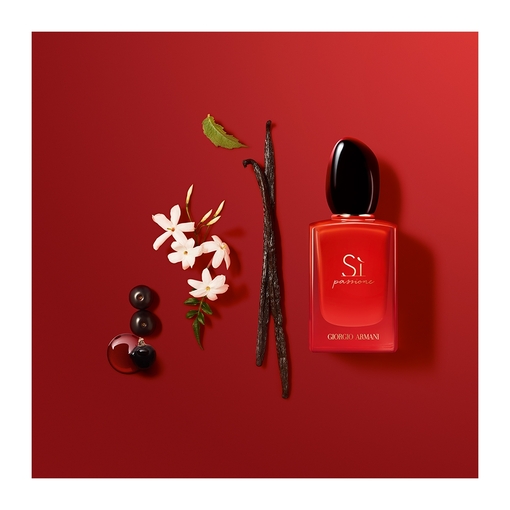 Product Giorgio Armani Sì Passione Eau De Parfum Intense 30ml base image