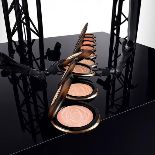 Product Teint Idole Ultra Wear C.E. Skin Transforming Bronzer 10g base image