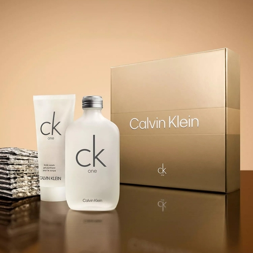 Product CK One Eau De Toilette Set base image