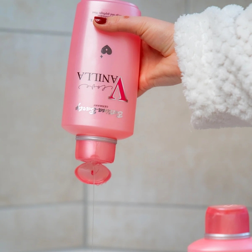 Product Love Vanilla Bath & Shower Gel 500ml base image