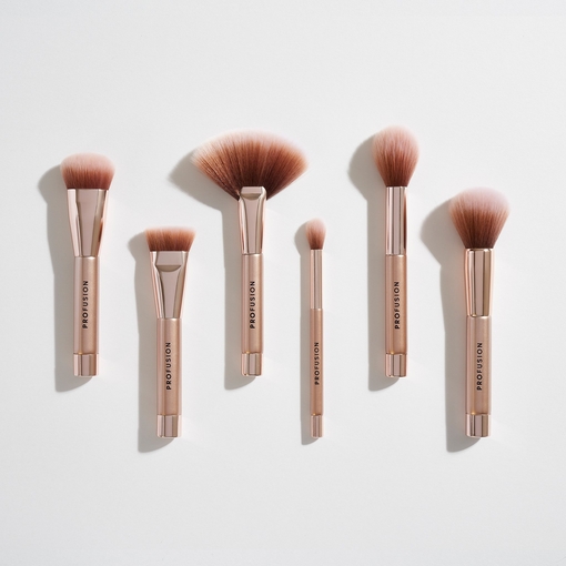 Product Profusion Magnetix Display Stand & Eyeshadow Brush base image