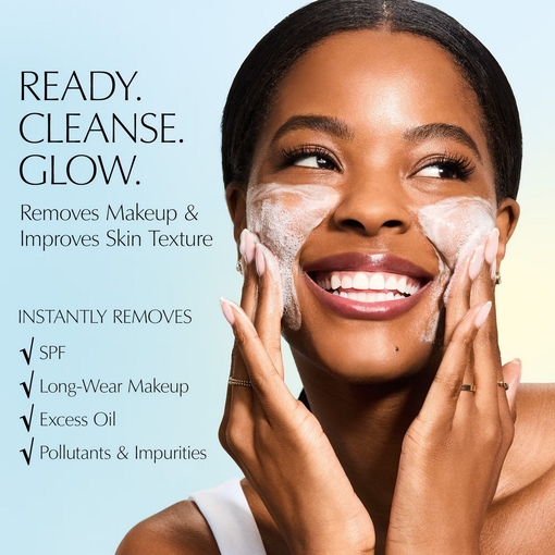 Product DayWear Glow Boost Jelly Cleanser 125ml base image