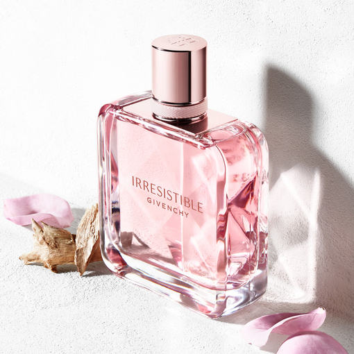 Product Irresistible Eau De Toilette 50ml base image